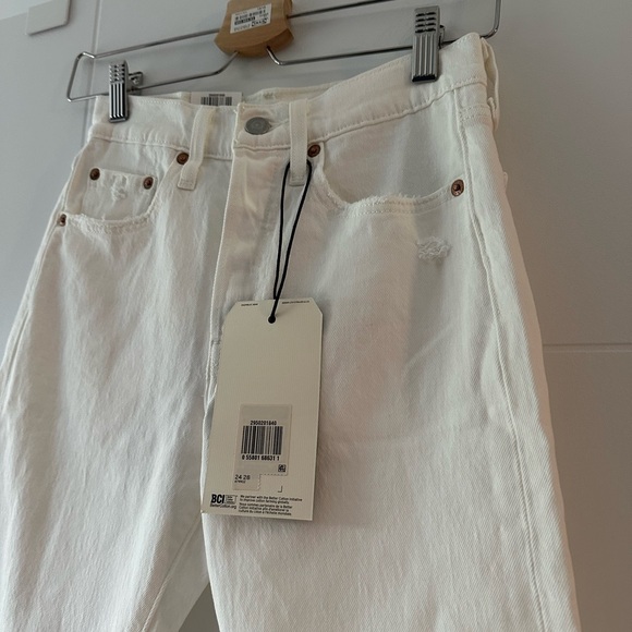 Aritzia Levi’s Premium 501 Skinny White - Picture 7 of 8